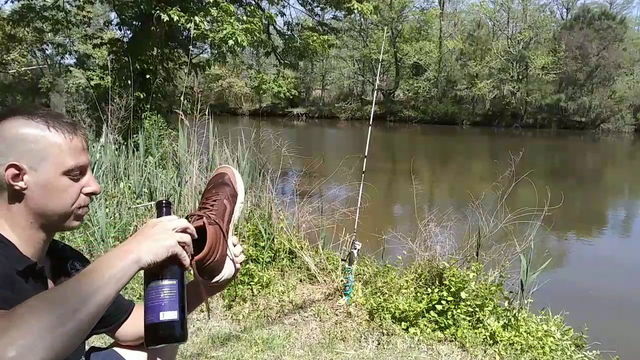 Alec Ludford drink from shoe (shooey)