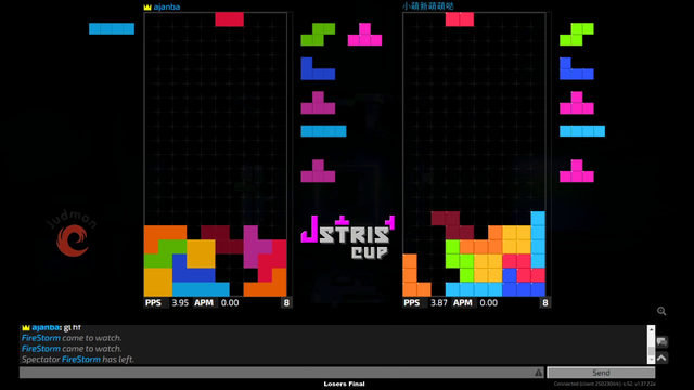 Watching top Tetris players play against each other is mesmerizing