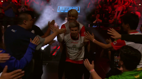 xQc getting carried