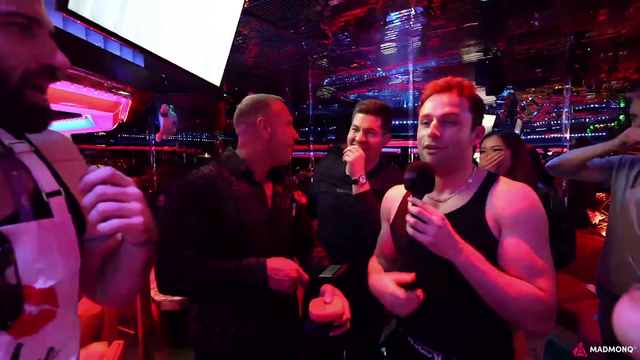Austin & Wake does Knut impression in front of him