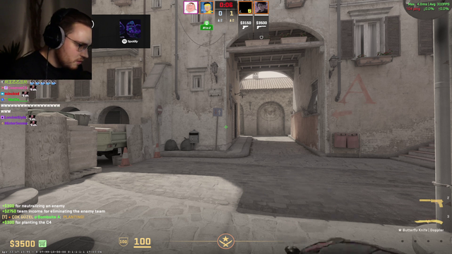 XQC suggesting a strategy
