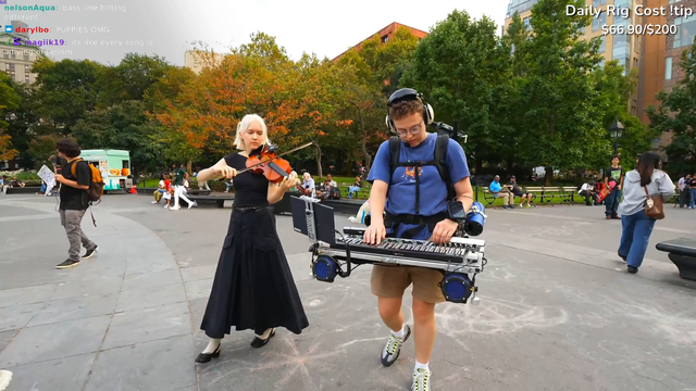 Ari randomly met a violinist