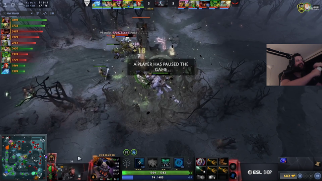 Dota game paused