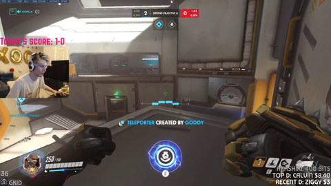 xQc tries masking his voice so he doesn't get noticed