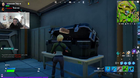 Erobb takes care of juicers during XQC's ban