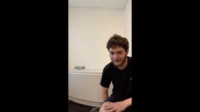 Desperate times, desperate measures. FPS God Dafran becomes Bath Tub Streamer.