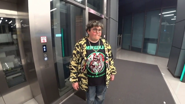 Jake getting attacked on stream MonkaS