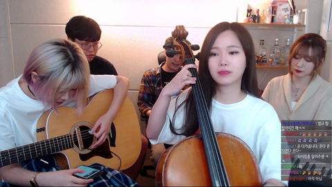 Viva la vida cover by Korean music streamers