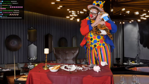Paymoneywubby dressed as twitch staff calls out the Alinity incident.