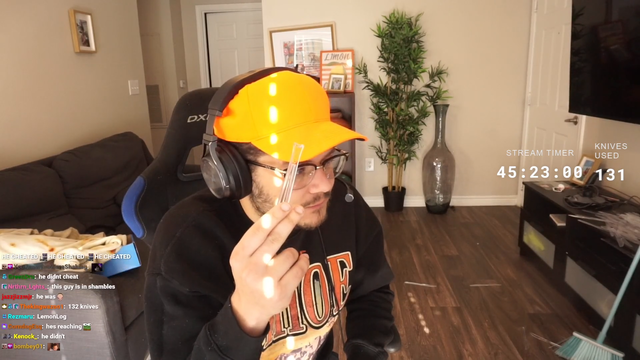Erobb gives his chat instructions