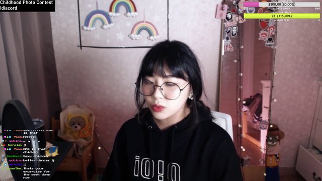 Toxic viewer donates hundreds to small streamer and refunds all the money