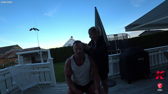 Knut's girlfriend fixes his bald spot EZ