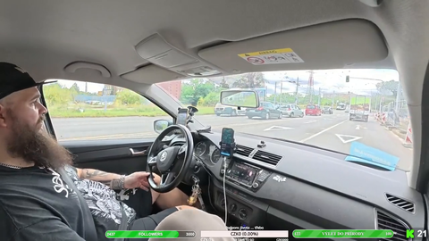 Slovak courier almost had a car accident while during the work shift for Wolt platform