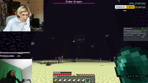 xQc reacts to Forsen fighting the Ender Dragon