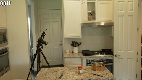 homeless man breaking into the sodapoppin mansion