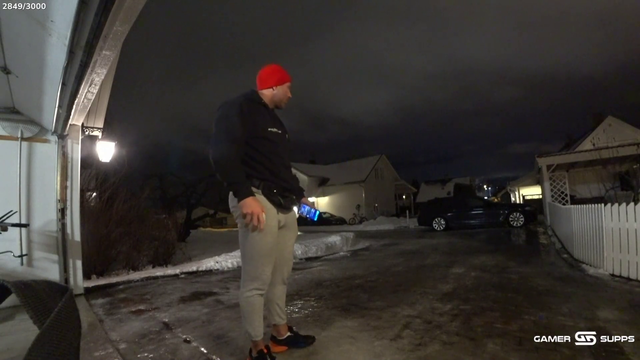 Knut is a ice skater