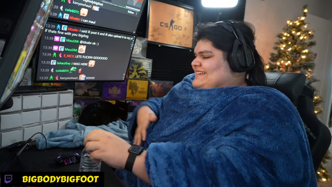 BigBodyBigFoot drinks an ENTIRE water bottle in 2 seconds!