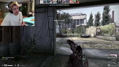 Old Erobb stream snipes Xqc in CSGO!