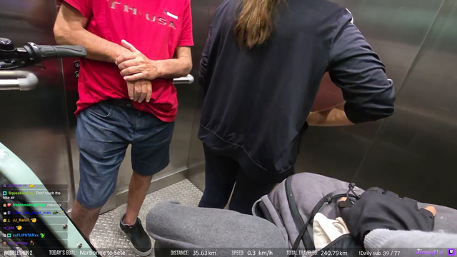 This guy in the elevator had a HISTORIC moment with Jinnytty in France