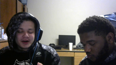 erobb221’s leaks text of mom saying LIRIK is a racist