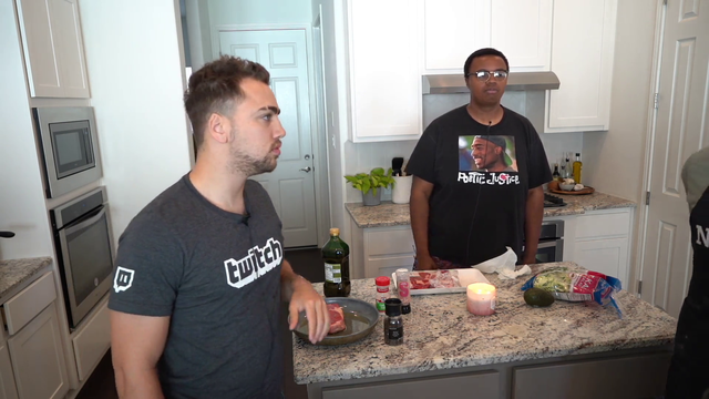 Pepega Miz shows steak to microphone instead of camera LULW