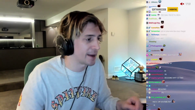 XQC calls Pokimane a snake for fighting against gambling
