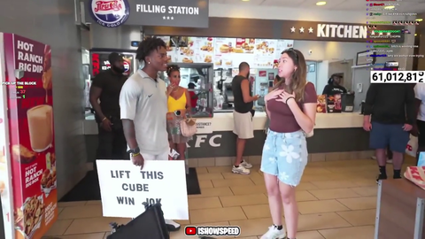 A Fan Gifts IShowSpeed an Incredible World Cup Painting She spent an Entire Month making for Him