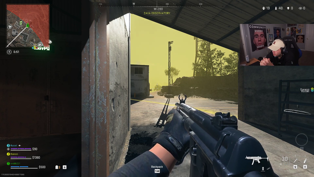 Erobb chips his tooth after bugging out in COD: Warzone