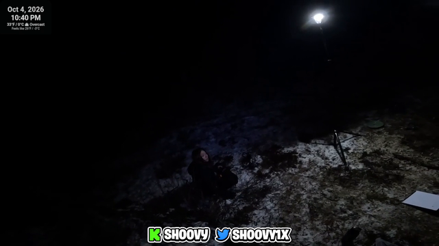 JollyIRL loses it and attacks her boyfriend Shoovy 5 hours into their Alaskan survival stream