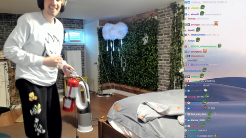 xQc Finds a new career