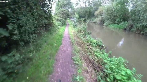 streamer goes on a narrow path
