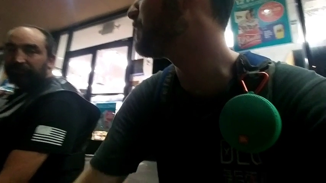 Streamer encourages stranger to chase his dreams