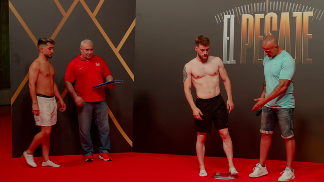 Ibai presenting with 500k viewers the Weigh Ins of the boxers who are going to fight tomorrow at the Boxing Match 2022