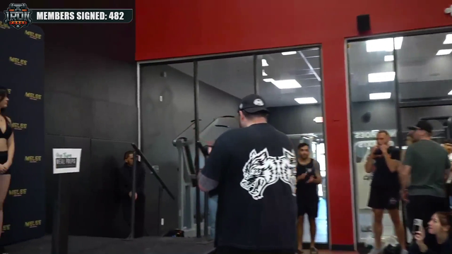 Mizkif is starting his own MMA Fighting League