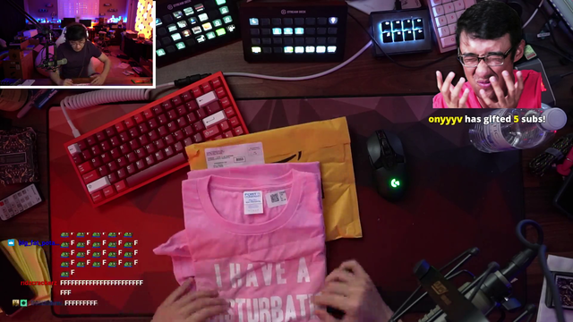 KristoferYee - Kris opening a viewer's heartfelt gift!