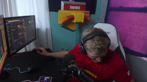 Tfue celebrates qualifying for the Fortnite World Cup