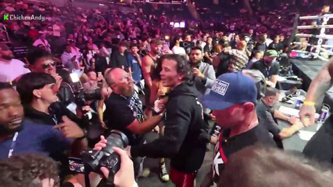 Crazy brawl breaks out after Gypsy Crusader fight on ChickenAndy's stream