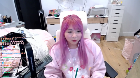 Yvonnie Says Toast Guessed That Fed Did Something To Her