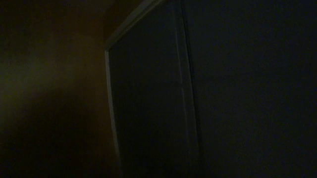 Esfand and Annie get the Well Fed buff while playing Hide and Seek