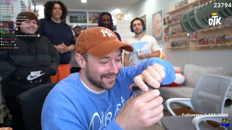 Rich opens the fart jar