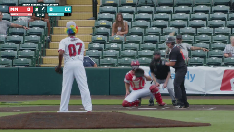 Coach deftly utilizes a totally regular baseball rule