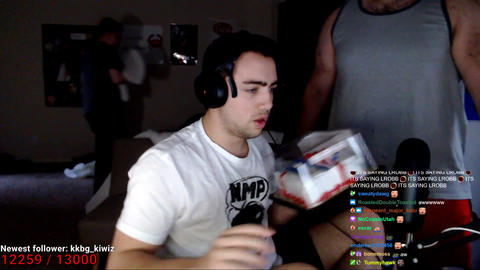 Mizkif almost tears up after 1-year gift from Esfand