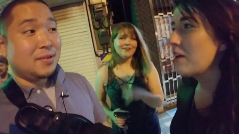 Hyubsama talks to horny girl